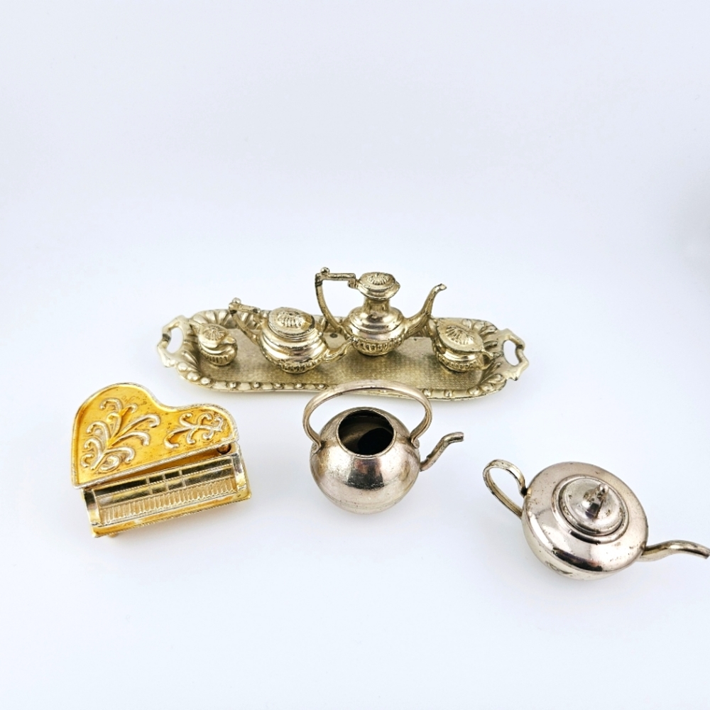 Vintage doll house tea set and tray and piano made in england